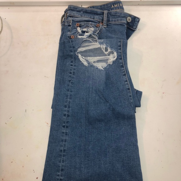 AMERICAN EAGLE FLARE JEANS - Picture 1 of 2